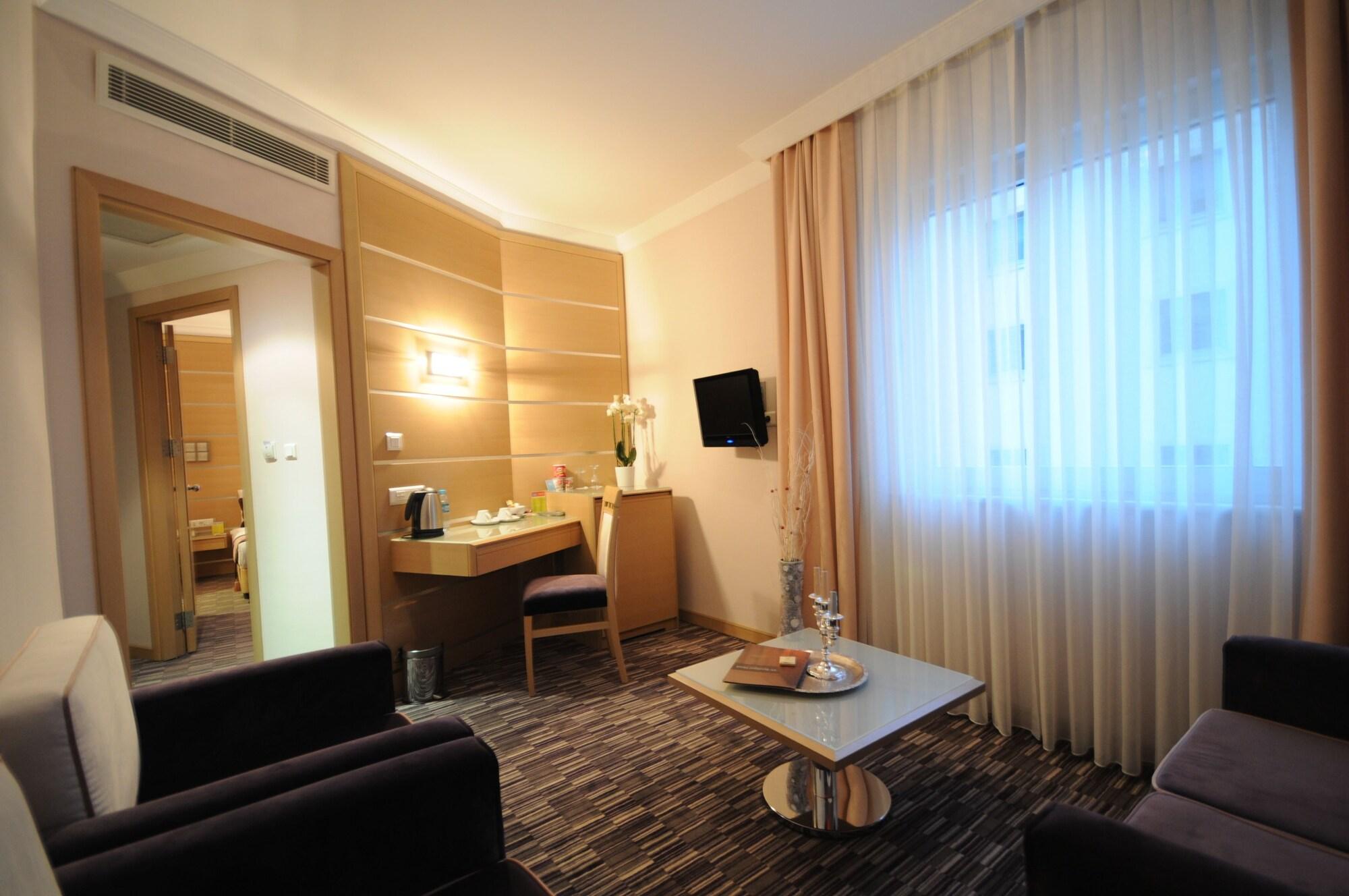 Sv Business Hotel Taksim Istanbul Exterior foto